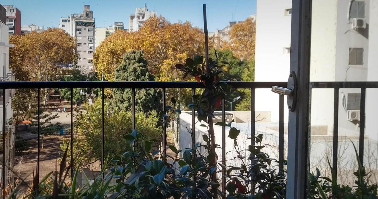 Апартаменты Depto 2 Ambientes Muy Luminoso Con Wifi Y Vista A La Plaza Буэнос-Айрес Экстерьер фото